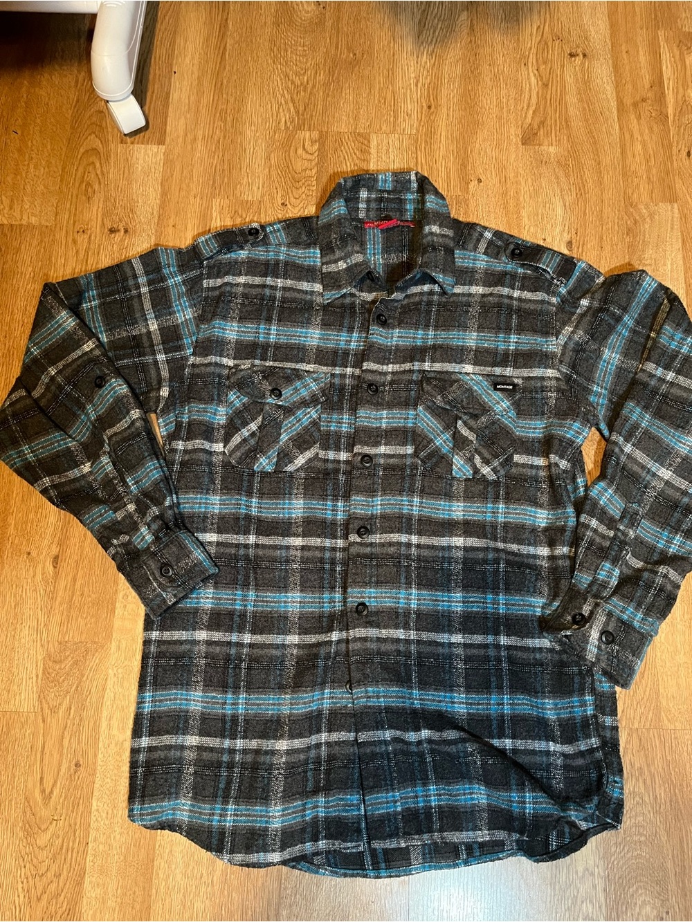 Montage Men's Black & Teal Plaid Button-Up Flannel Shirt size medium